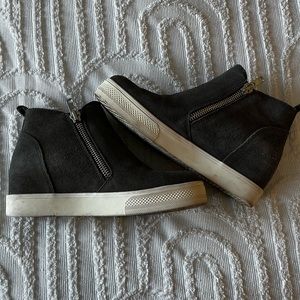 Steve Madden grey suede wedge bootie